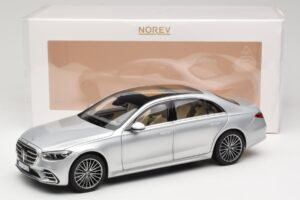 Mercedes S-Class W223 AMG Line Brilliant Silver Norev 1:18 183805 Kov – obrázek 8 z 8