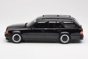 Mercedes 300 TE AMG S124 Černý Otto 1:18 OT147 Pryskyřice – obrázek 3 z 6