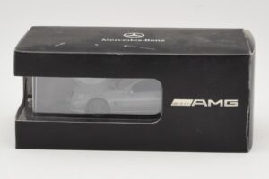 Mercedes SL 65 AMG R230 Stříbrný Minichamps 1:43 B66960601 Kov – obrázek 4 z 4