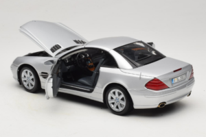 Mercedes SL R129 Stříbrný Minichamps 1:18 B66962133 Kov – obrázek 7 z 10