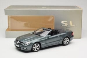 Mercedes SL R230 Amiant Green Minichamps 1:18 B66962389 Kov – obrázek 8 z 8