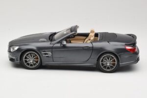 Mercedes SL65 AMG Black Series R230 Matte Black Maisto 1:18 36198 Kov – obrázek 4 z 8
