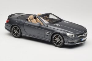 Mercedes SL65 AMG Black Series R230 Matte Black Maisto 1:18 36198 Kov – obrázek 6 z 8