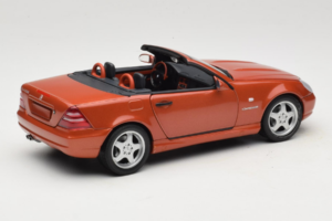 Mercedes SLK R170 230 AMG Orange Metallic Minichamps 1:18 B66005227 Kov – obrázek 3 z 9