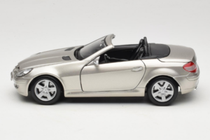 Mercedes SLK R171 Světle Bronzový Metalíza Maisto 1:18 31674-R1 Kov – obrázek 4 z 8