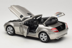 Mercedes SLK R171 Světle Bronzový Metalíza Maisto 1:18 31674-R1 Kov – obrázek 5 z 8
