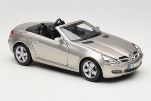 Mercedes SLK R171 Světle Bronzový Metalíza Maisto 1:18 31674-R1 Kov – obrázek 6 z 8