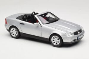Mercedes SLK R170 Brilliant Silver Norev 1:18 183020 Kov – obrázek 7 z 9