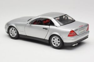 Mercedes SLK R170 Roadster Stříbrný Maisto 1:18 31674 Kov – obrázek 4 z 9