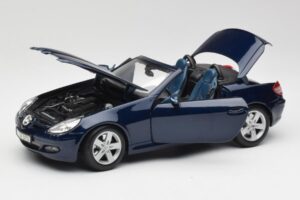 Mercedes SLK R171 Modrý Maisto 1:18 B66962190 Kov – obrázek 2 z 8
