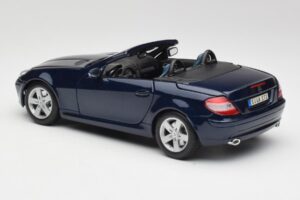 Mercedes SLK R171 Modrý Maisto 1:18 B66962190 Kov – obrázek 7 z 8