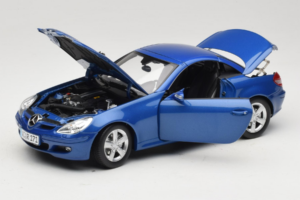 Mercedes SLK R171 Blue Metallic Minichamps 1:18 100033131 Kov – obrázek 3 z 11