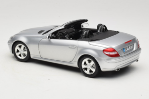 Mercedes SLK R171 Stříbrný Minichamps 1:18 B66962318 Kov – obrázek 8 z 9