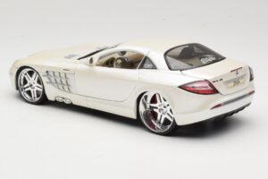 Mercedes SLR McLaren C199 Bílý Maisto 1:18 31068 Kov – obrázek 7 z 8