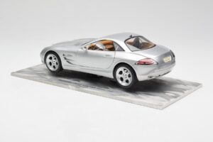 Mercedes SLR Vision Stříbrný Limitovaná Edice S Hliníkovým Podstavcem Bburago 1:18 B66962102 Kov – obrázek 7 z 8