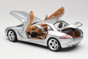 Mercedes SLR Vision Liquid Stříbrný Maisto 1:18 B66962101 Kov – obrázek 5 z 8