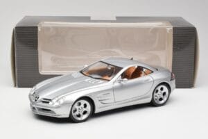 Mercedes SLR Vision Liquid Stříbrný Maisto 1:18 B66962101 Kov – obrázek 8 z 8