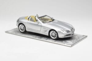 Mercedes SLR Vision Roadster Liquid Stříbrný Maisto 1:18 B66963208 Kov – obrázek 6 z 8