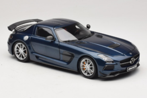 Mercedes SLS AMG Black Series Daytona Blue Metallic Minichamps 1:18 110033026 Kov – obrázek 6 z 8