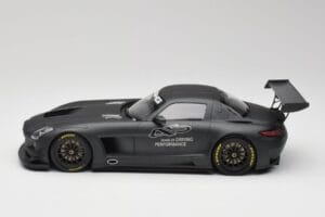 Mercedes AMG SLS C197 GT3 45 Let Driving Performance Minichamps 1:18 151133100 Kov – obrázek 3 z 6