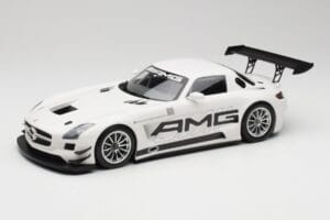 Mercedes AMG SLS C197 GT3 Street Bílý Minichamps 1:18 151123107 Kov