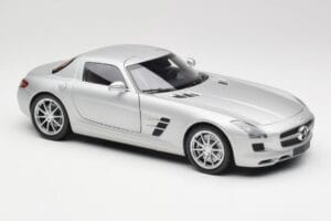 Mercedes SLS AMG C197 Iridium Stříbrný Minichamps 1:18 100039026 Kov – obrázek 6 z 8