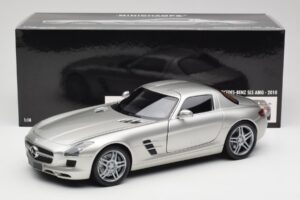 Mercedes SLS AMG C197 Matt Stříbrný Minichamps 1:18 100039029 Kov – obrázek 8 z 8