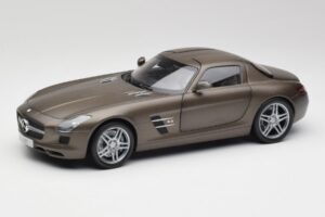 Mercedes SLS AMG C197 Monza Šedý Minichamps 1:18 B66960044 Kov