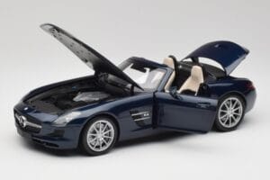 Mercedes SLS AMG R197 Roadster South Seas Modrý Minichamps 1:18 100039031 Kov – obrázek 2 z 8