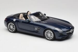 Mercedes SLS AMG R197 Roadster South Seas Modrý Minichamps 1:18 100039031 Kov – obrázek 6 z 8