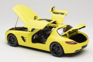Mercedes SLS AMG C197 Žlutý Minichamps 1:18 100039022 Kov – obrázek 5 z 8