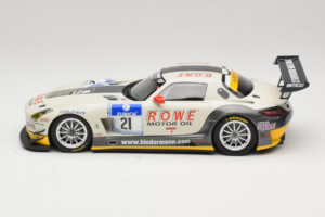 Mercedes SLS AMG GT3 #21 Rowe Racing M. Zehe / M. Hartung ADAC 24h Nurburgring 2012 Minichamps 1:18 151123121 Kov – obrázek 3 z 6