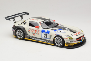 Mercedes SLS AMG GT3 #21 Rowe Racing M. Zehe / M. Hartung ADAC 24h Nurburgring 2012 Minichamps 1:18 151123121 Kov – obrázek 4 z 6