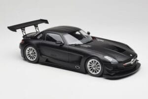 Mercedes SLS AMG GT3 C197 Street Mat Černý Minichamps 1:18 151113101 Kov – obrázek 4 z 6
