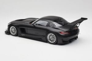Mercedes SLS AMG GT3 C197 Street Mat Černý Minichamps 1:18 151113101 Kov – obrázek 5 z 6