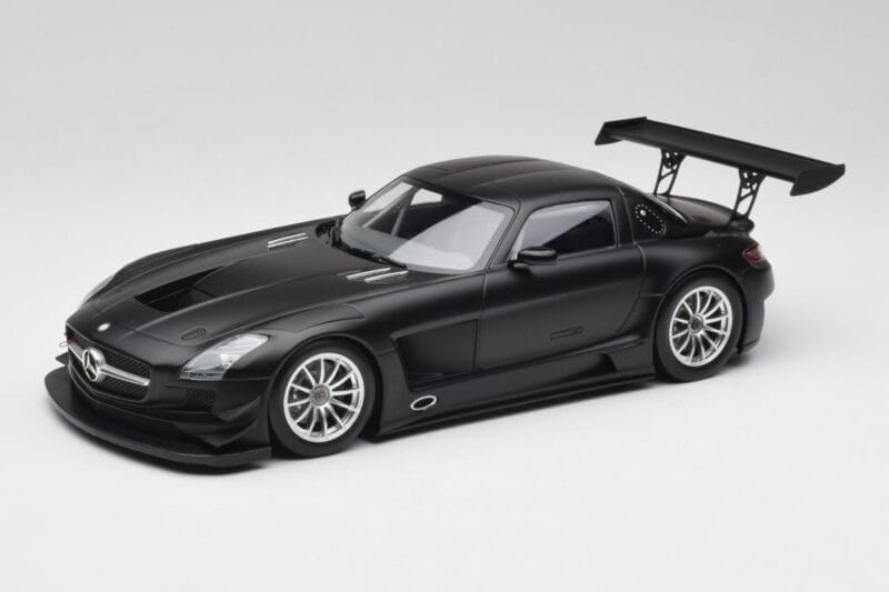 Mercedes SLS AMG GT3 C197 Street Mat Černý Minichamps 1:18 151113101 Kov