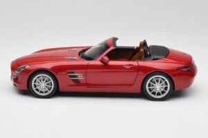 Mercedes SLS AMG R197 Roadster Le Mans Červený Minichamps 1:18 100039030 Kov – obrázek 4 z 8