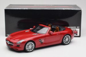 Mercedes SLS AMG R197 Roadster Le Mans Červený Minichamps 1:18 100039030 Kov – obrázek 8 z 8