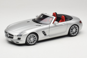 Mercedes SLS AMG Roadster Iridium Stříbrný Minichamps 1:18 B66960078 Kov