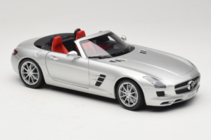 Mercedes SLS AMG Roadster Iridium Stříbrný Minichamps 1:18 B66960078 Kov – obrázek 6 z 8
