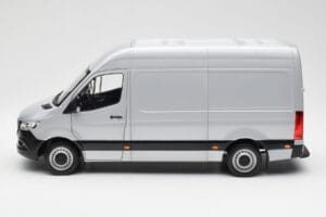 Mercedes Sprinter W907 Stříbrný Norev 1:18 183424 Kov – obrázek 4 z 8