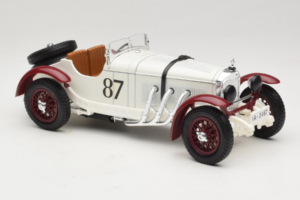 Mercedes SSKL #87 R. Caracciola Bílý 1931 Bburago 1:18 3002-P1 Kov – obrázek 4 z 6