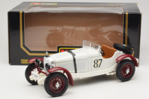 Mercedes SSKL #87 R. Caracciola Bílý 1931 Bburago 1:18 3002-P1 Kov – obrázek 6 z 6