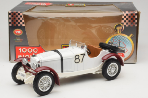 Mercedes SSKL #87 R. Caracciola Mille Miglia 1931 Bburago 1:18 3202 Kov – obrázek 6 z 6