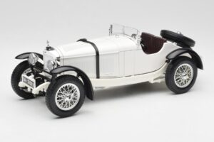 Mercedes SSKL Bílý Bburago 1:18 3002 Kov
