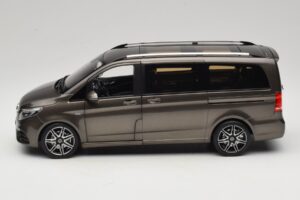 Mercedes V-Class W447 AMG Line Indium Grey Norev 1:18 183873 Kov – obrázek 4 z 8