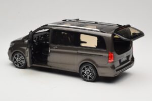 Mercedes V-Class W447 AMG Line Indium Grey Norev 1:18 183873 Kov – obrázek 5 z 8