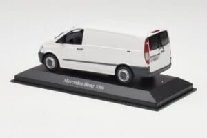 Mercedes Vito Arctic Bílý Minichamps 1:43 B66960524 Kov – obrázek 3 z 4