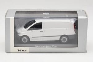 Mercedes Vito Arctic Bílý Minichamps 1:43 B66960524 Kov – obrázek 4 z 4