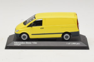 Mercedes Vito Kastenwagen Žlutý Minichamps 1:43 400032260 Kov